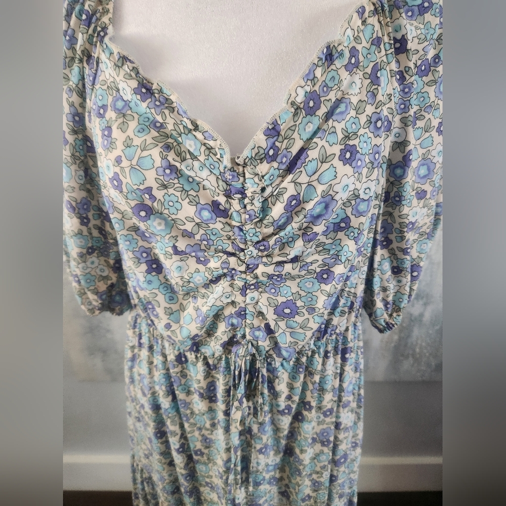 NWOT Floral Blue Dress